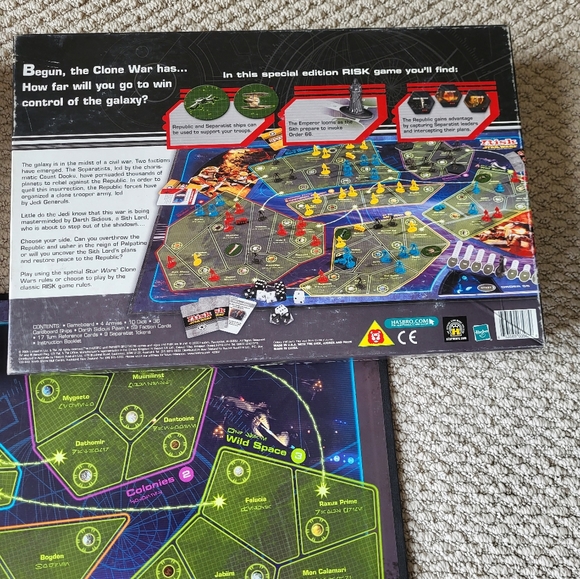 RISK Star Wars Clone Wars Edition Game (Missing only 1 blk troop & 1 tank) - Picture 3 of 11